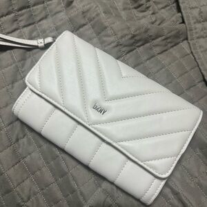 DKNY Quilted White Wristlet Clutch